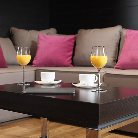 Maccani Black Luxury Suites 贝尔格莱德 外观 照片
