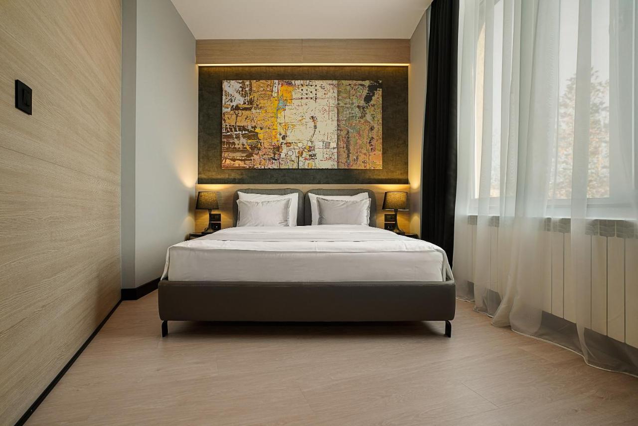 Maccani Black Luxury Suites 贝尔格莱德 外观 照片
