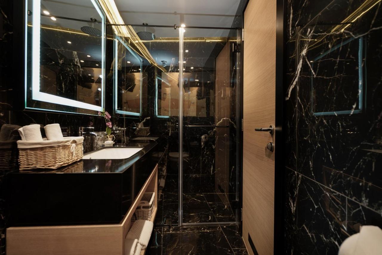 Maccani Black Luxury Suites 贝尔格莱德 外观 照片