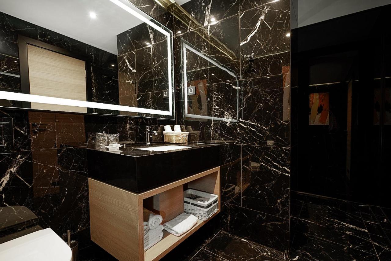 Maccani Black Luxury Suites 贝尔格莱德 外观 照片